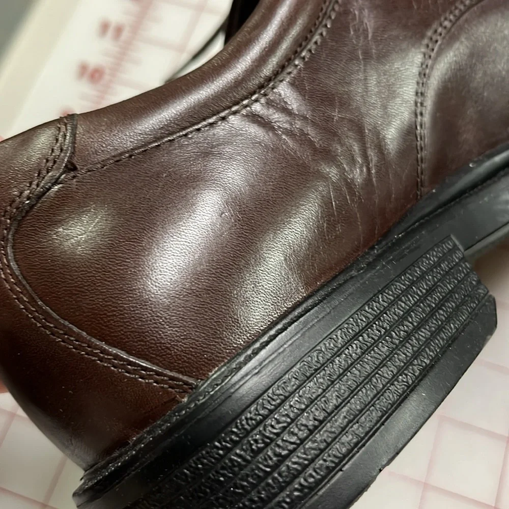 ROCKPORT Men's "Margin Oxford" Lace Up Brown Leather Career Casual Shoe SZ 8.5 - Picture 12 of 16